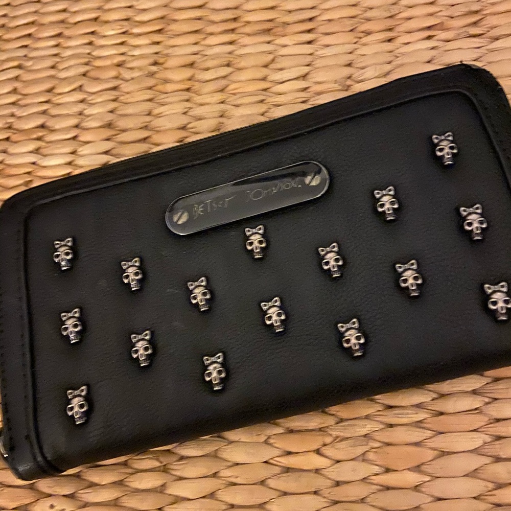 Betsey Johnson Skull and Bows Black Wallet
